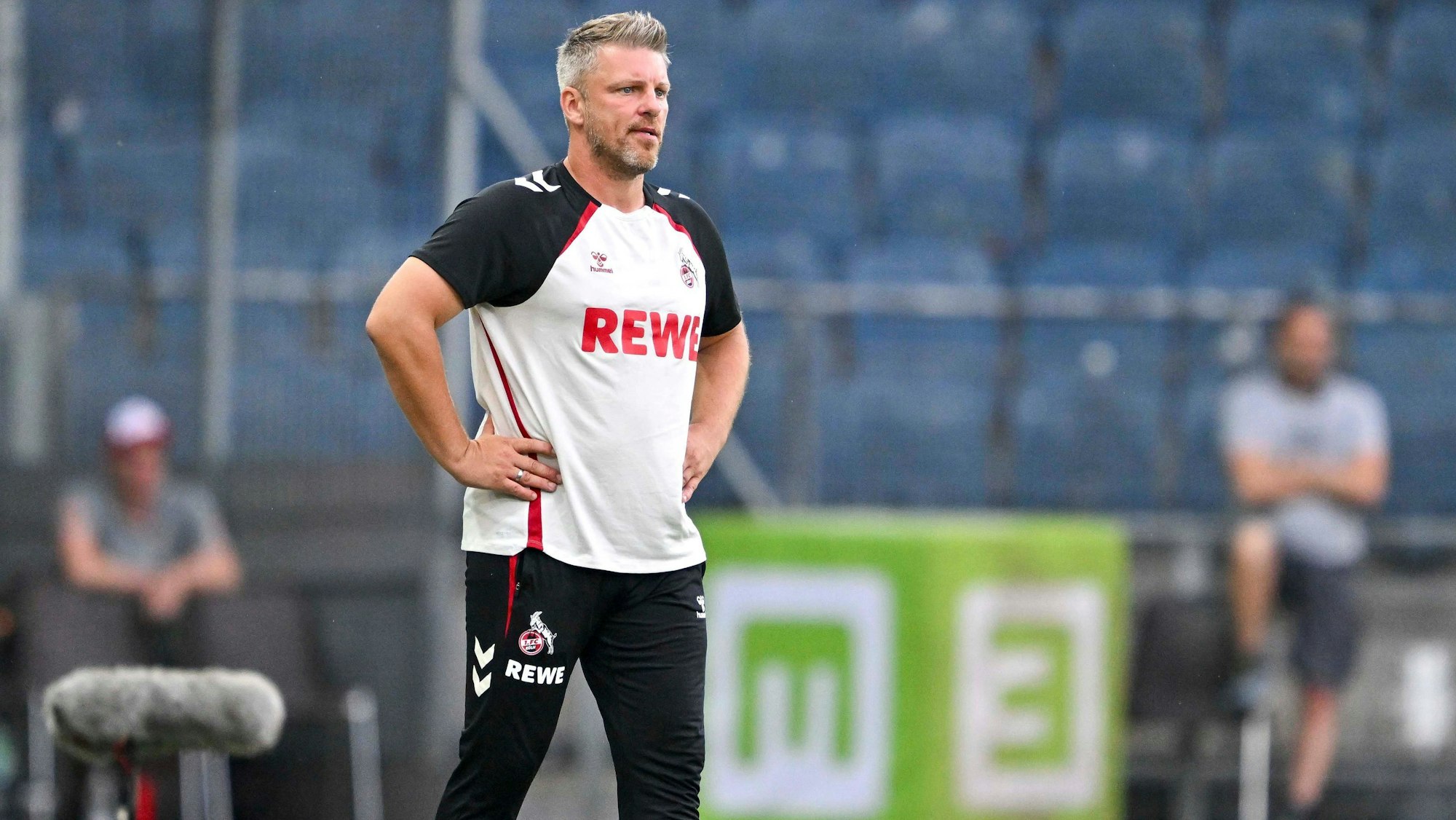 Lukas Kwasniok beim Test gegen Leicester.