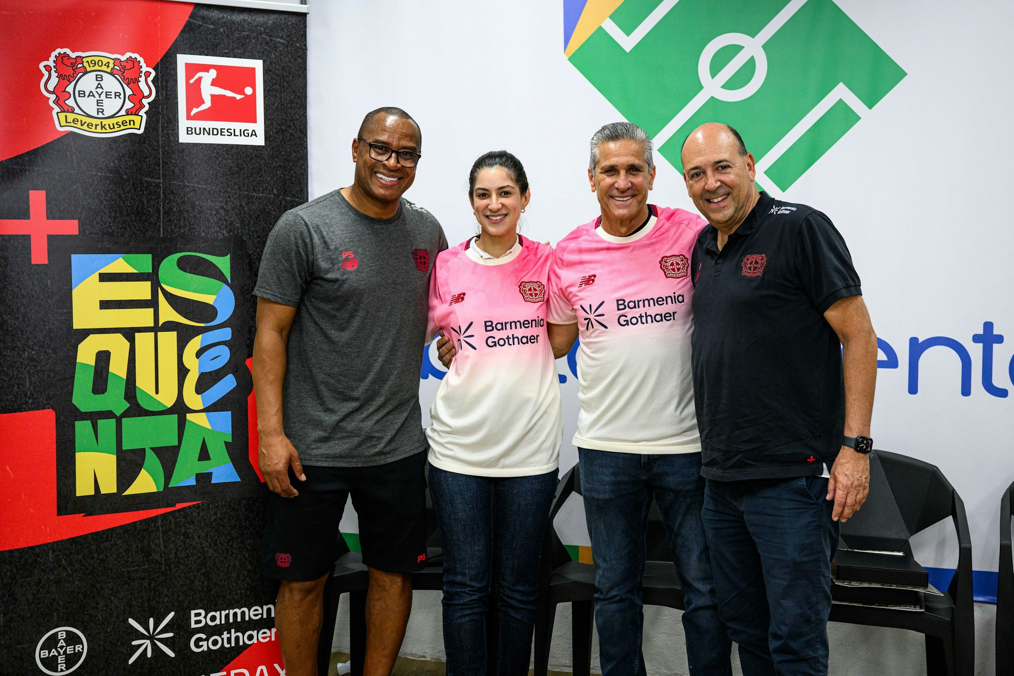 Paulo Sergio (l.), Vanessa Campos, Jorginho und Carro.