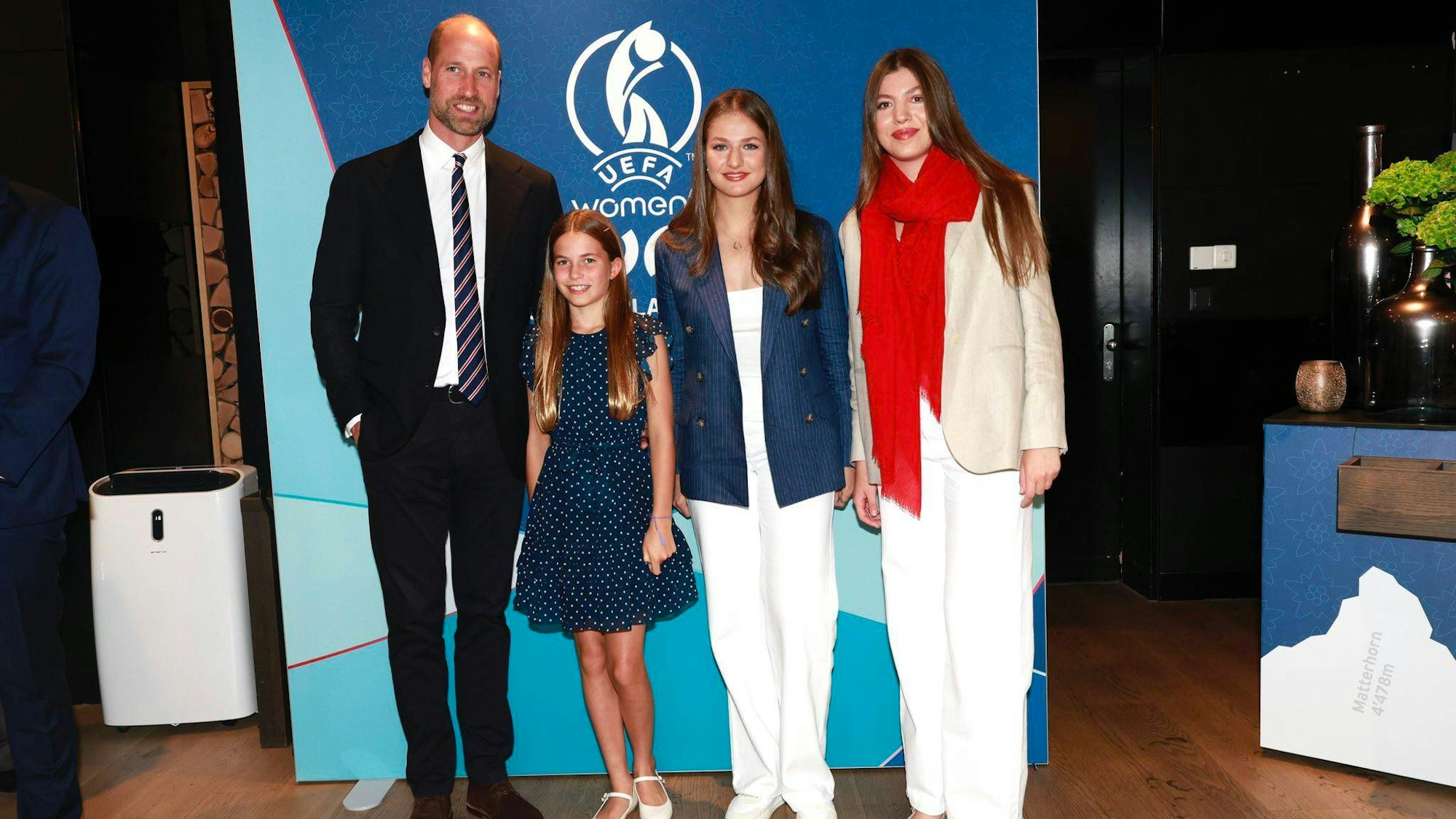 Prinz William mit Prinzessin Charlotte von Wales sowie Prinzessin Leonor und Prinzessin Sofía von Spanien beim Finale der UEFA Women’s EURO 2025 in Basel.