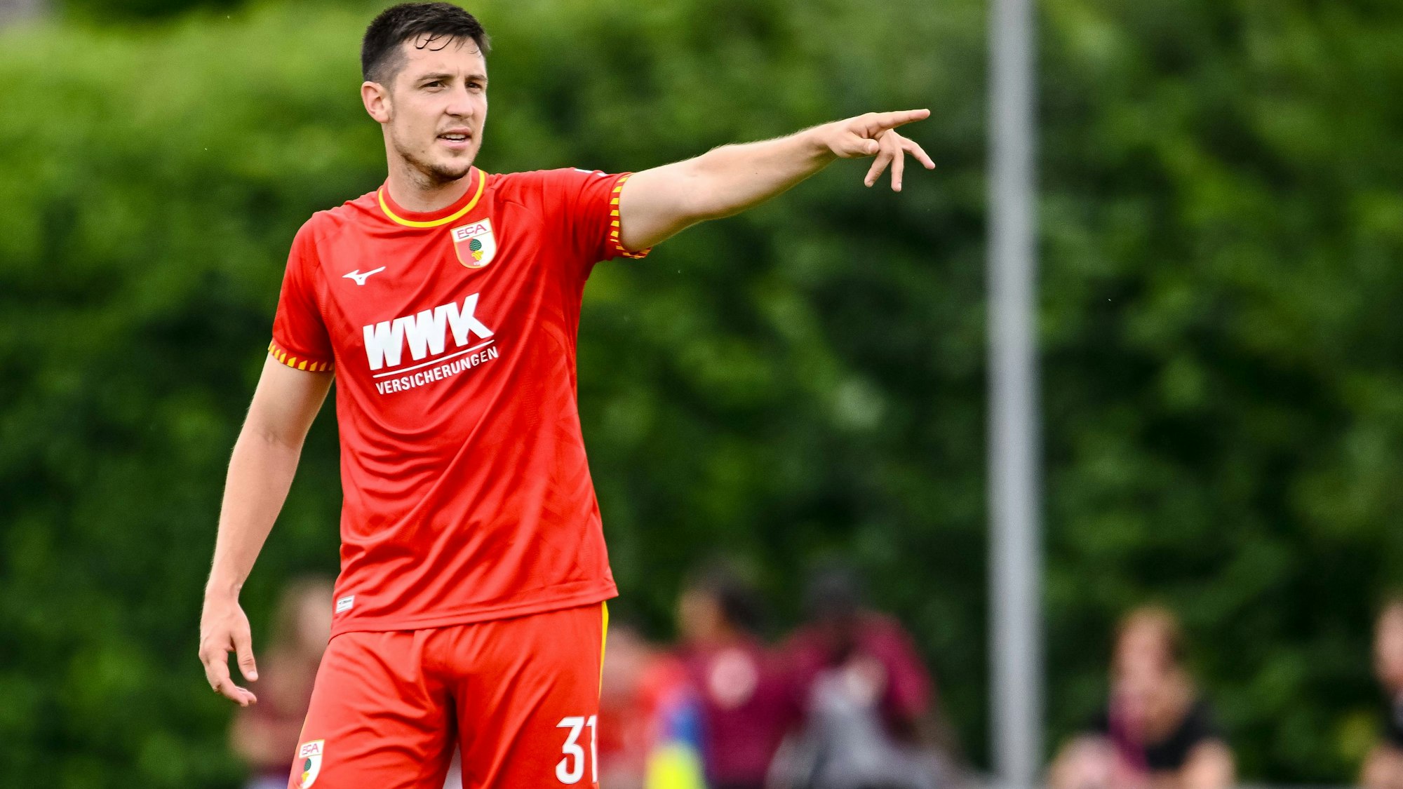 Soll sich als Linksfuß laut Sky-Informationen ebenfalls im Kreise jener Innenverteidiger befinden, die demnächst nach Köln wechseln könnten: Keven Schlotterbeck