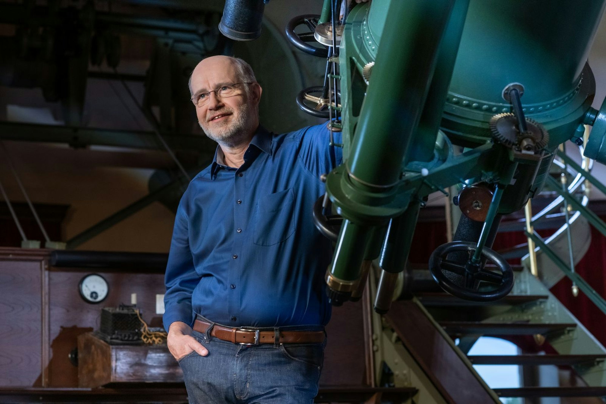 Faszination Universum: Harald Lesch ist seit 30 Jahren Professor für Astrophysik an der Ludwig-Maximilians-Universität. (Bild: ZDF / Claudius Pflug)
