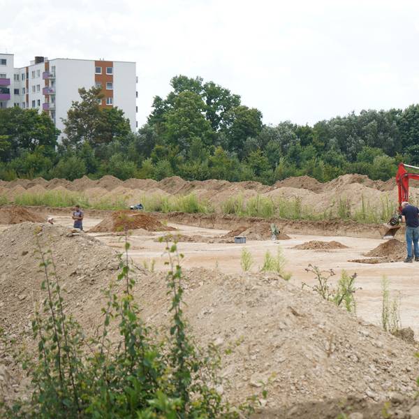 Das Foto zeigt eine archäologische Grabung.