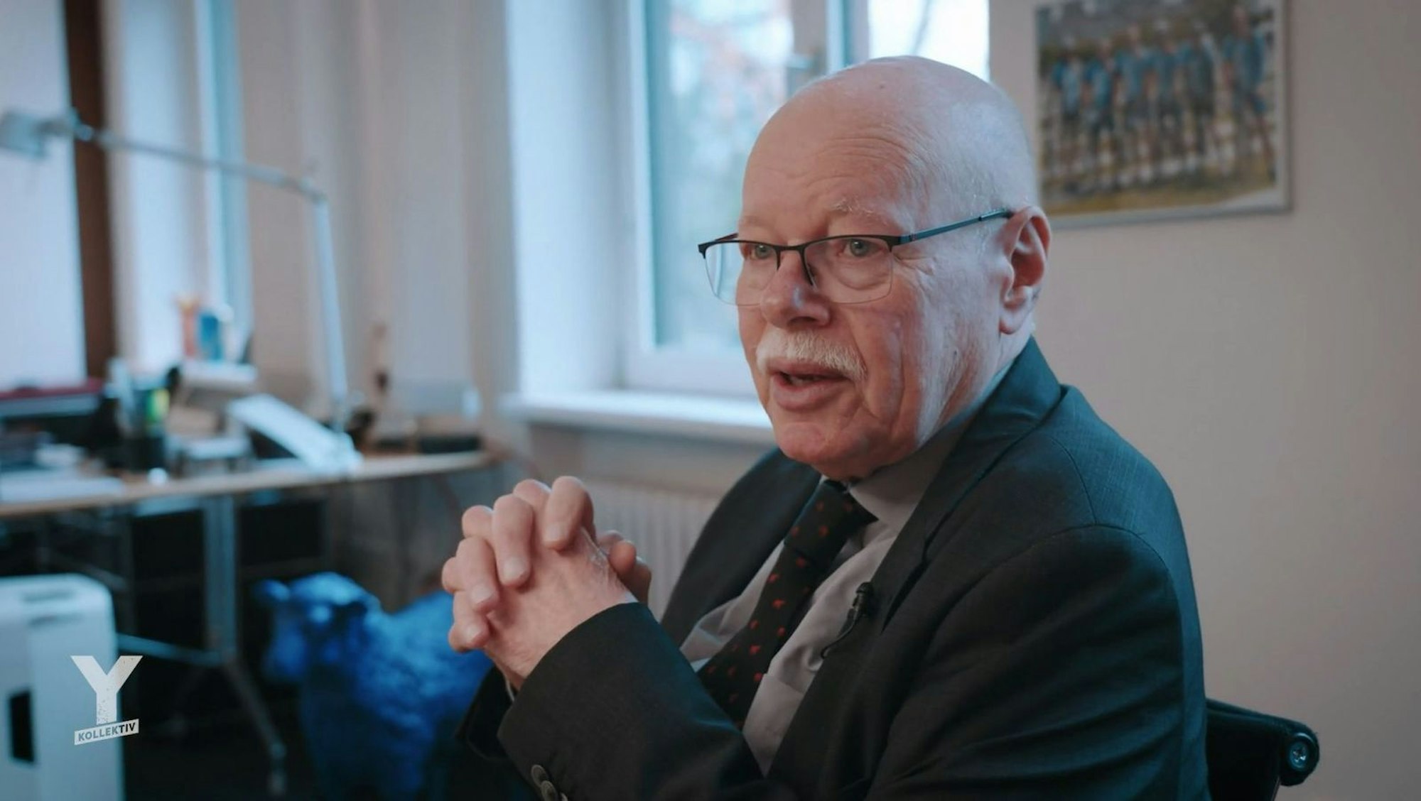 Der Bremer Innensenator Ulrich Mäurer warnt: „Wenn man diese Entwicklung nicht stoppt, haben wir nicht mehr 1.000 Raubüberfälle, sondern 2.000. Was denken Sie, was in dieser Stadt dann los ist?“ (Bild: ARD / Radio Bremen)