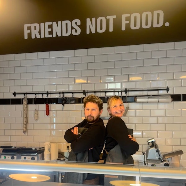 Gründerin Saskia Kiesewetter und Gründer Jan Lachmann haben noch viel zu tun, bis ihre vegane Fleischerei in Keröffnet.