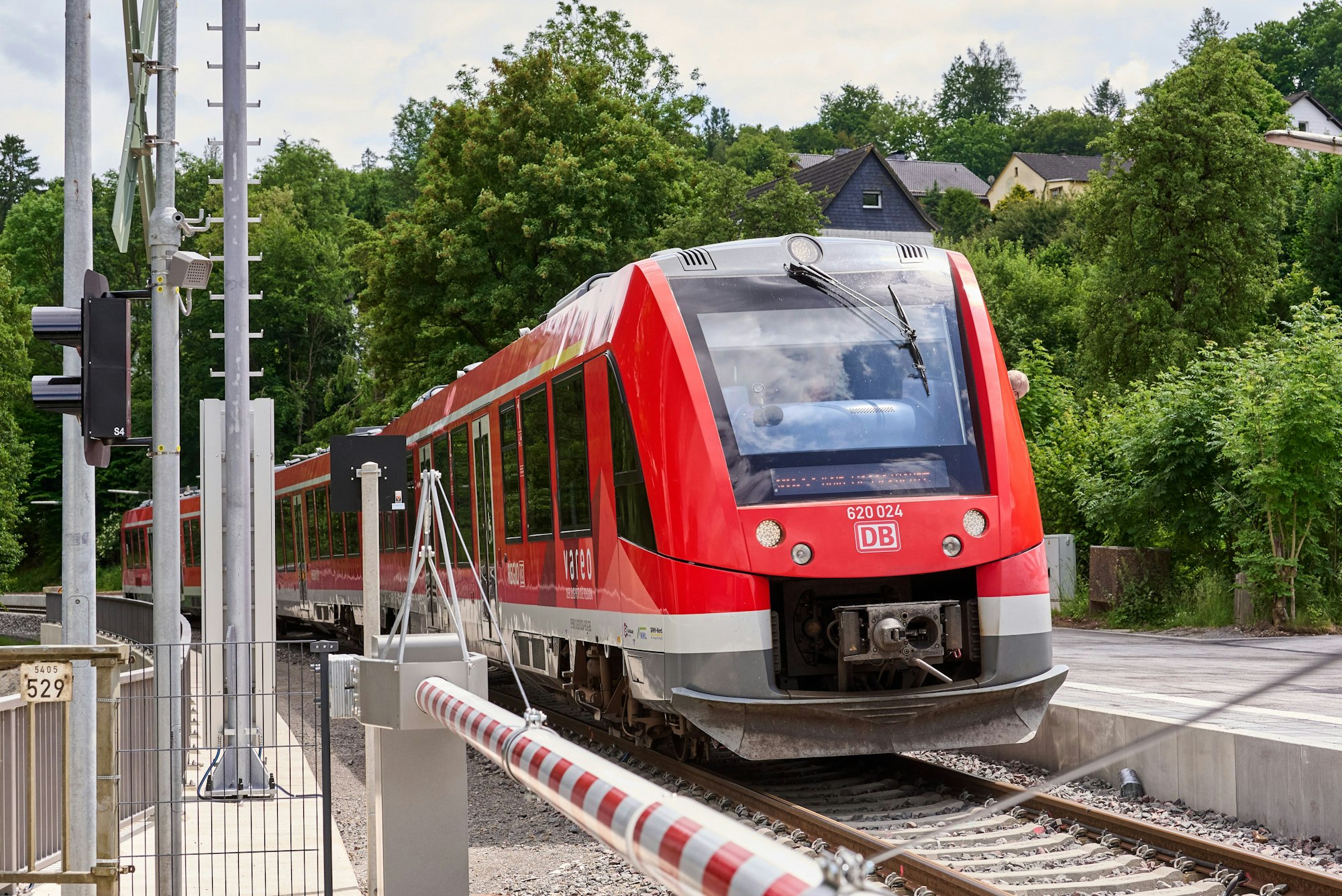 Eine Regionalbahn der DB. (Symbolfoto)