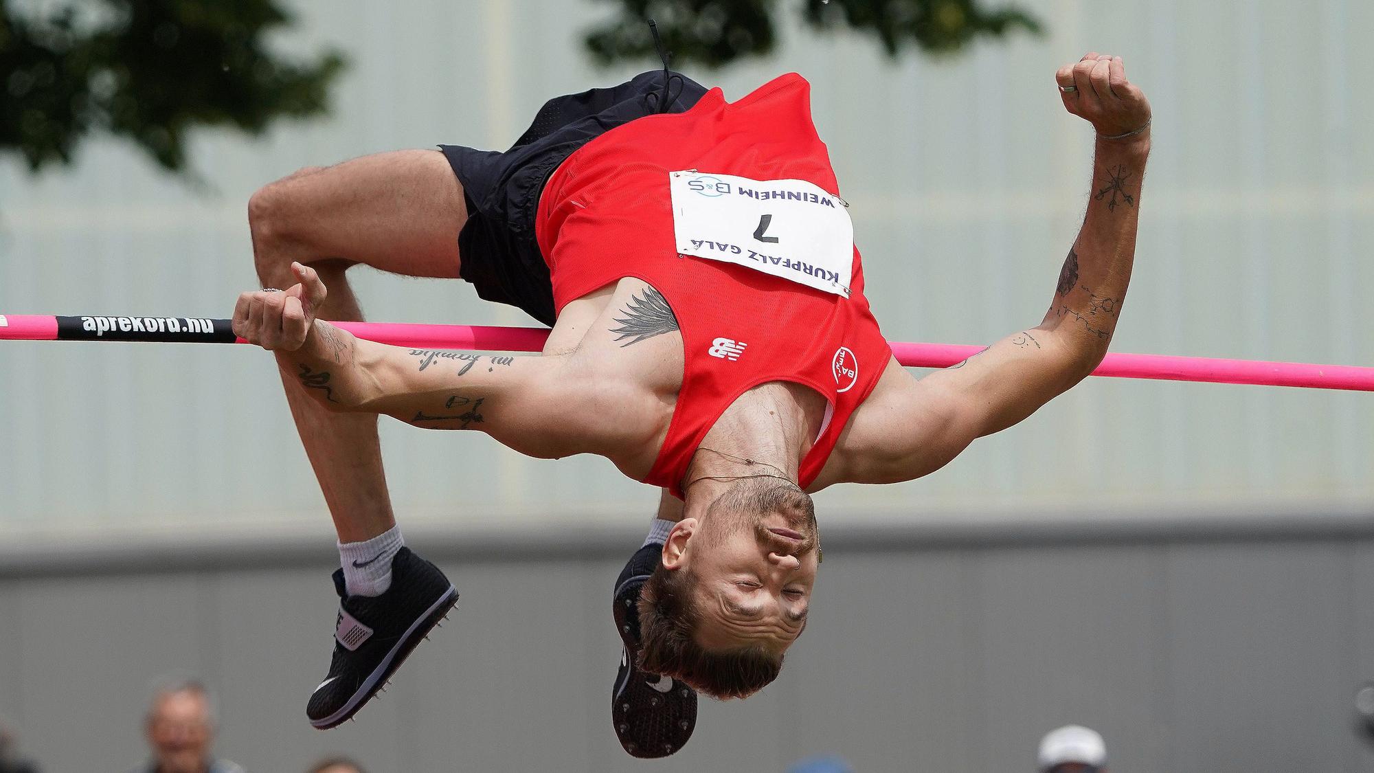 Sport Bilder des Tages Leichtathletik, athletics, BuS Kurpfalz Gala , 24.05.2025 , Sepp Herberger Stadion Weinheim, Hochsprung Männer, Mateusz Przybylko TSV Bayer 04 Leverkusen *** Athletics, athletics, BuS Kurpfalz Gala , 24 05 2025 , Sepp Herberger Stadion Weinheim, High Jump Men, Mateusz Przybylko TSV Bayer 04 Leverkusen