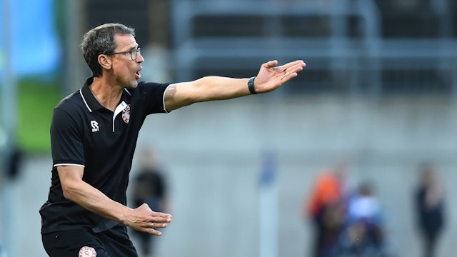 Fußball Herren Regionalliga West Saison 2025/2026 1. Spieltag: Wuppertaler SV - Fortuna Köln am 25.07.2025 im Stadion am Zoo in Wuppertal Matthias Mink Trainer Fortuna Köln Nordrhein-Westfalen Deutschland *** Soccer Men Regionalliga West Season 2025 2026 1 Matchday Wuppertaler SV Fortuna Köln on 25 07 2025 at Stadion am Zoo in Wuppertal Matthias Mink Coach Fortuna Köln North Rhine-Westphalia Germany