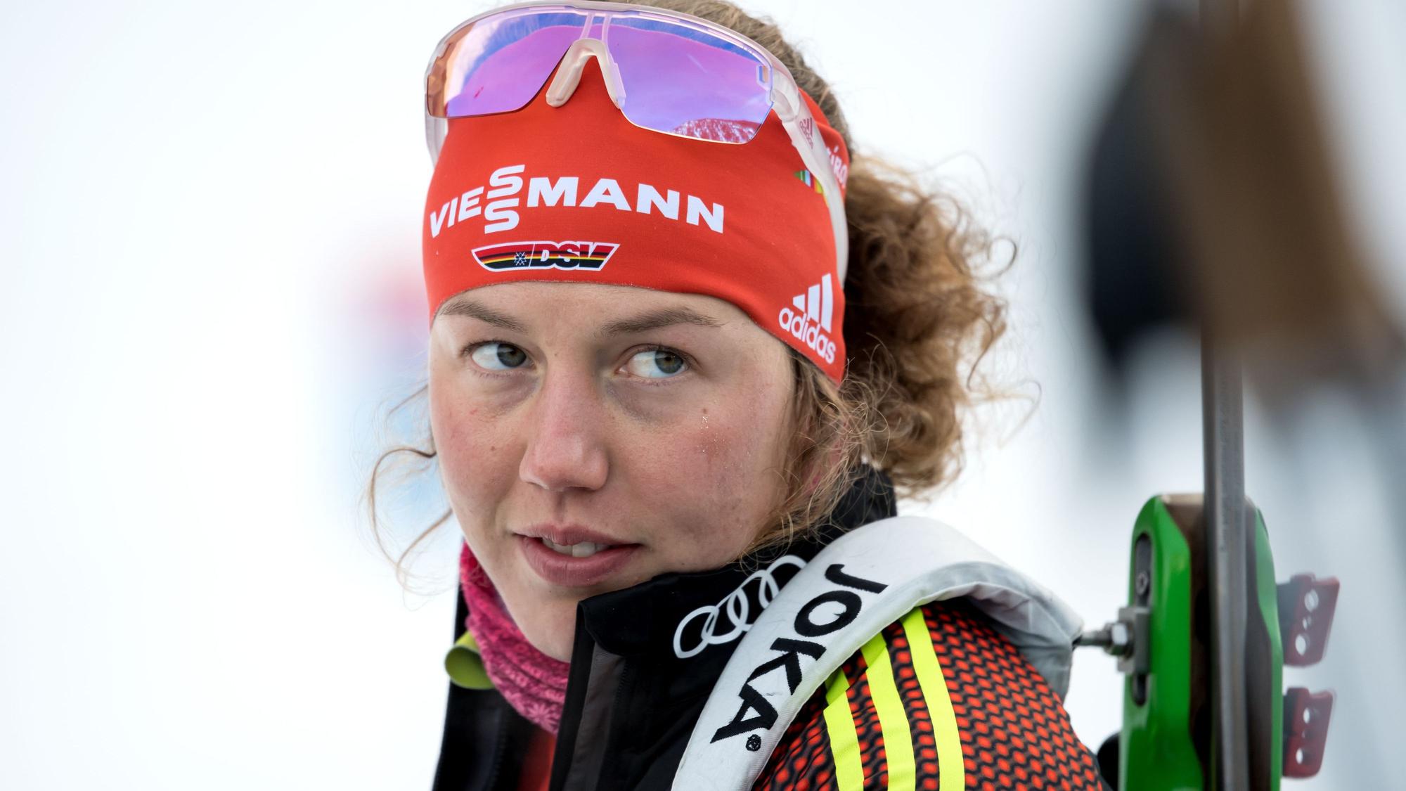 Laura Dahlmeier wurde durch einen Steinschlag mindestens schwer verletzt.