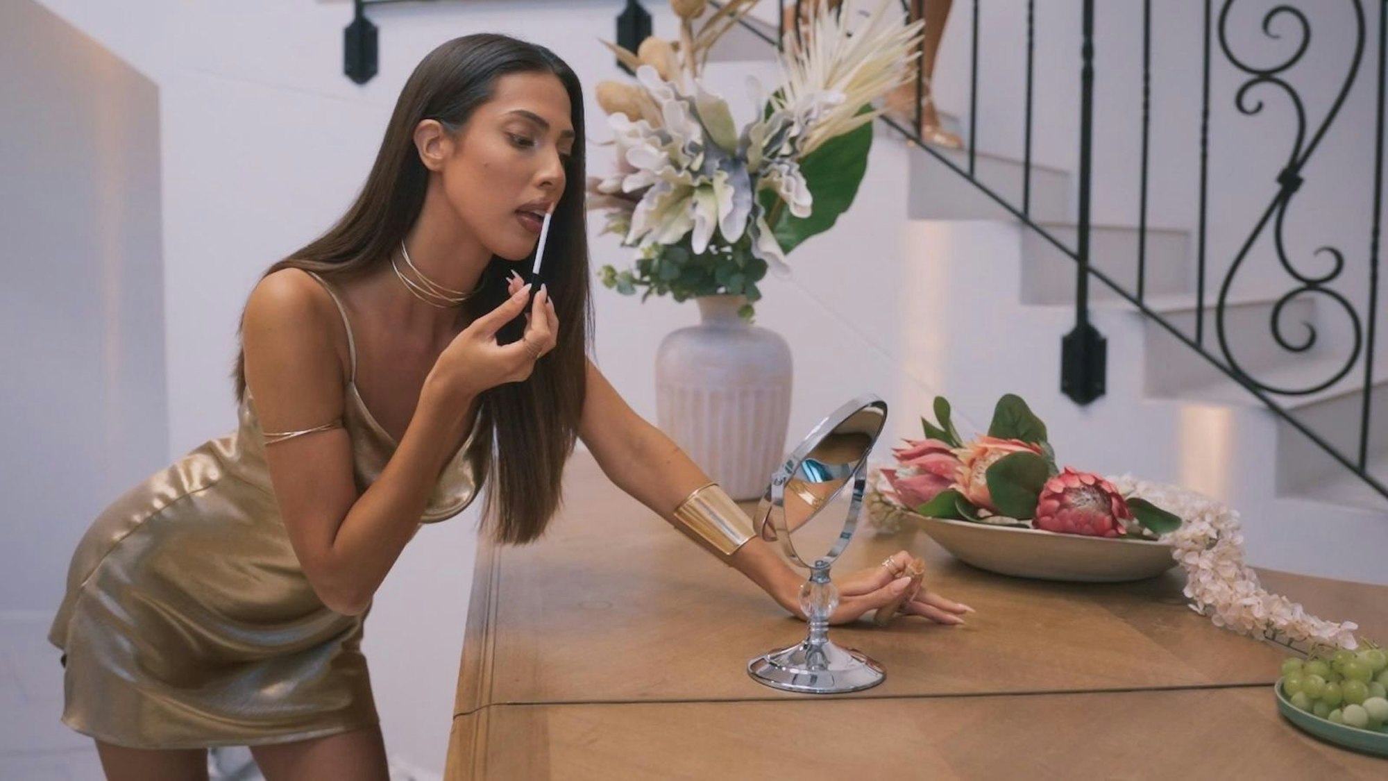 Esra zweifelt an der Motivation ihrer Konkurrentinnen. (Bild: RTL)