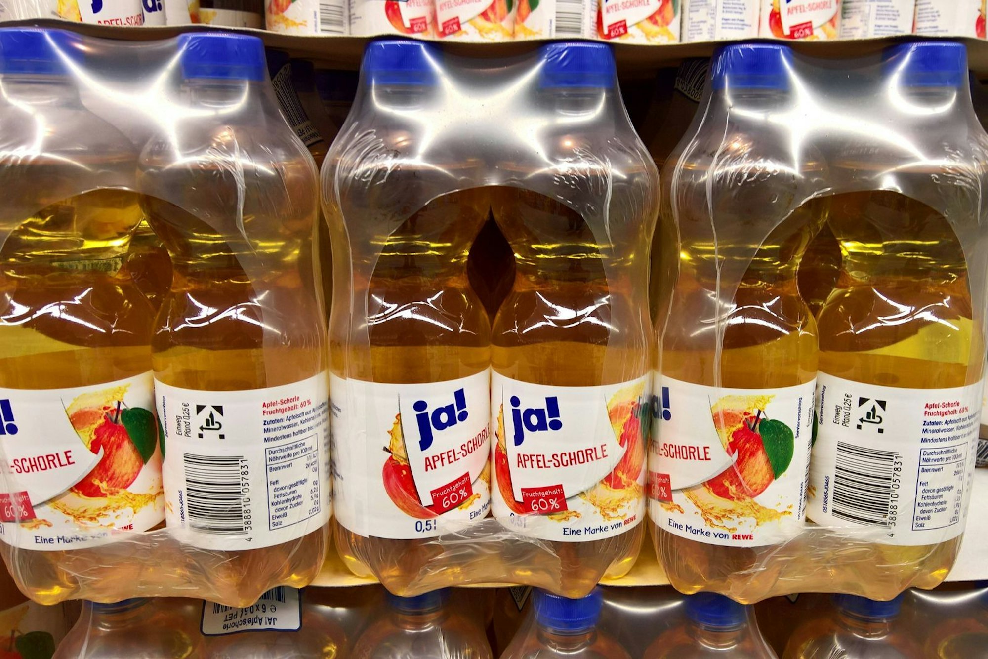 Eigenmarken können nicht nur günstiger sein als Markenprodukte, sondern auch gesünder. (Bild: IMAGO / Manfred Segerer)