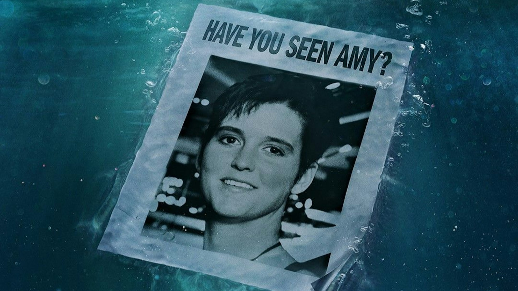 Suchbild Amy Lynn Bradley im Wasser.