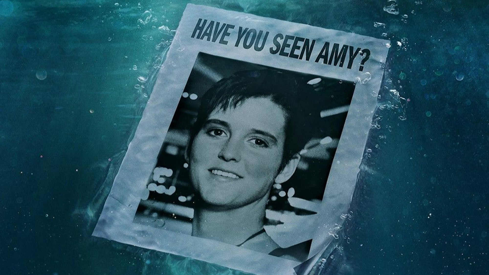 Suchbild Amy Lynn Bradley im Wasser.