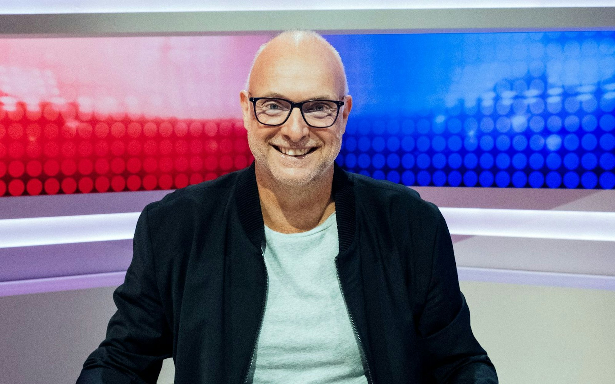 Zum Sky-Team gehört unter anderem Frank Buschmann. Er wird gemeinsam mit Florian Schmidt-Sommerfeld kommentieren. (Bild: Sky/Silviu Guiman)