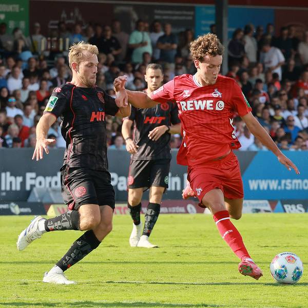 Testspiel, Fortuna Köln vs. 1. FC Köln, von links: georg Strauch (Fortuna), Luca Waldschmidt (1. FC Köln), 18.07.2025, Bild: Herbert Bucco