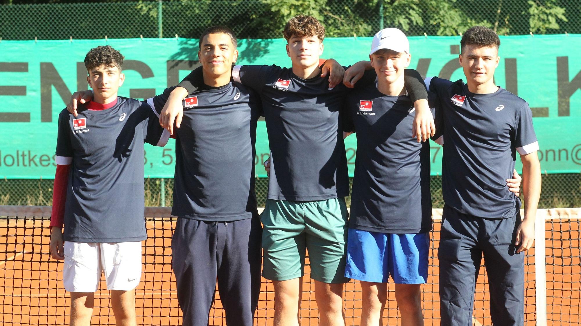 Die erfolgreiche U18-Truppe, die im September 2024 den NRW-Meistertitel geholt hat (v.l.) Ali Al Ahmad, Justin Ilic, Maks Lestaric, Arne Endemann und Mateo Dargel.
