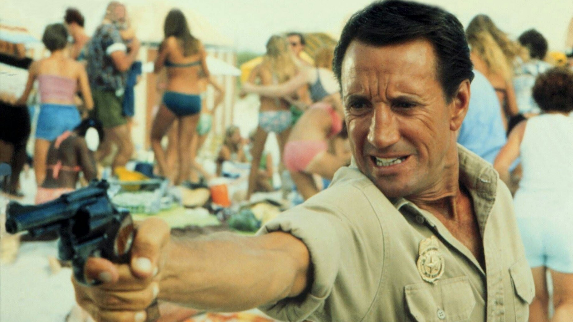 Roy Scheider musste als Chief Martin Brody auch mal zur Pistole greifen.