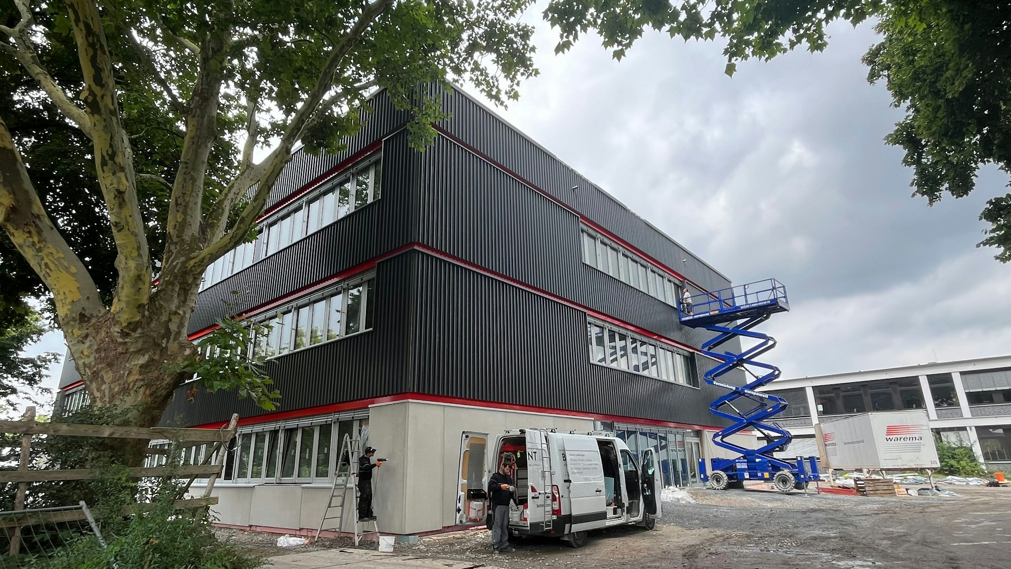 Durch den Neubau am Lise-Meitner-Gymnasium konnte die Schule für die hohe Nachfrage einen weiteren Zug eröffnen.