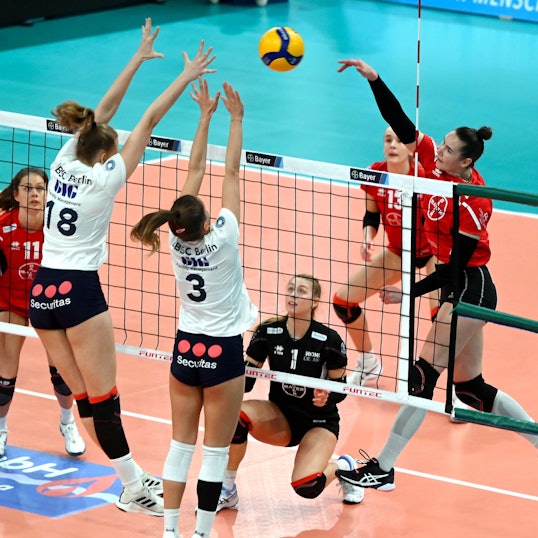 09.09.2025, Volleyball-Bayer-Berlin
rechts: Marian Mischo (Bayer)
Foto: uli Herhaus