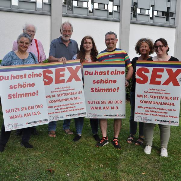 Das Bild zeigt ein Plakat mit der Aufschrift SEX.