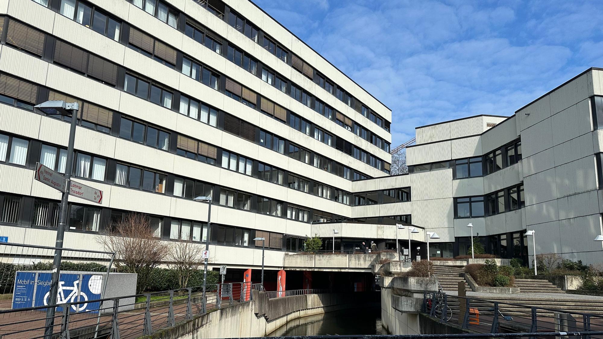 Symbolbild vom Amtsbericht in Siegburg