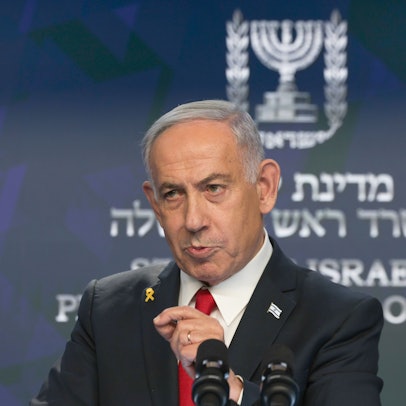 Das Bild zeigt Israels Premier Benjamin Netanjahu Foto: Ronen Zvulun/Pool Reuters/dpa