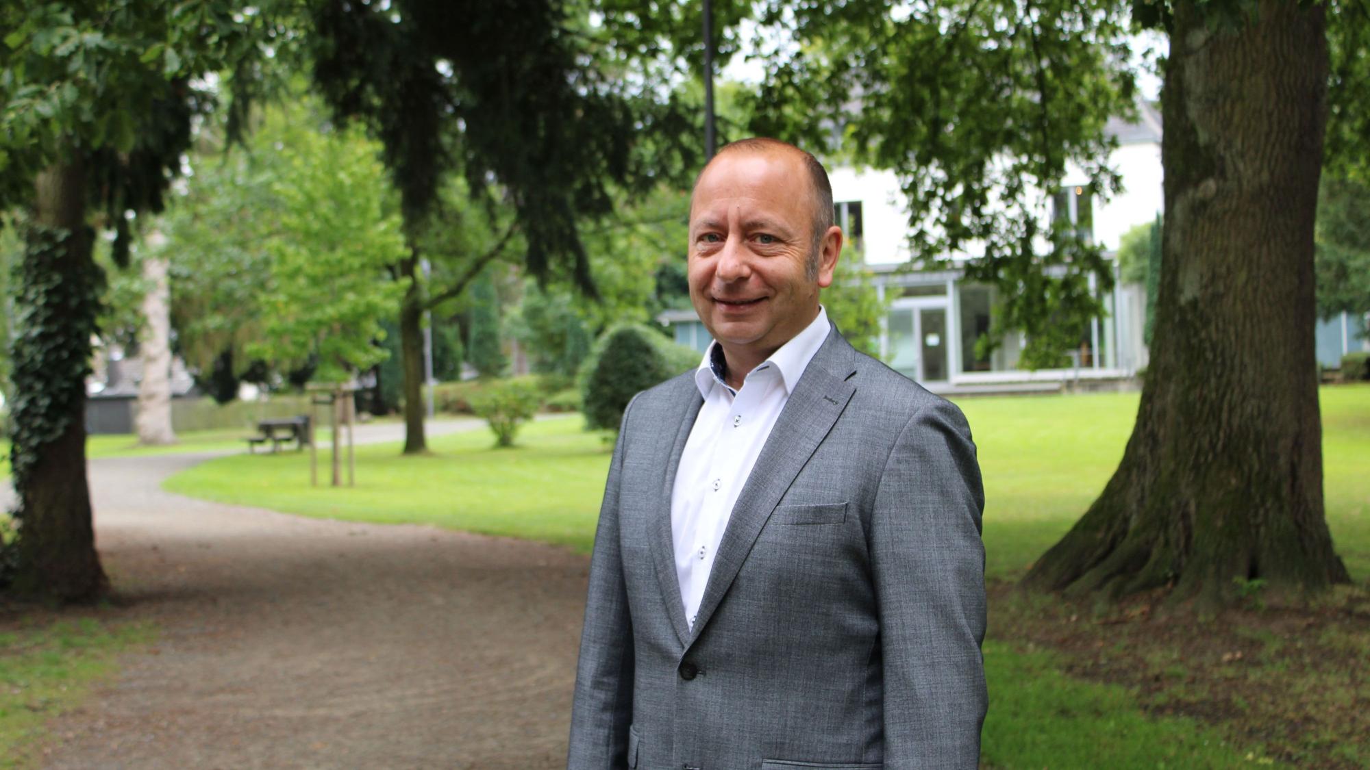Matthias Schmitz tritt als Bürgermeister-Kandidat für die CDU in Lohmar an.