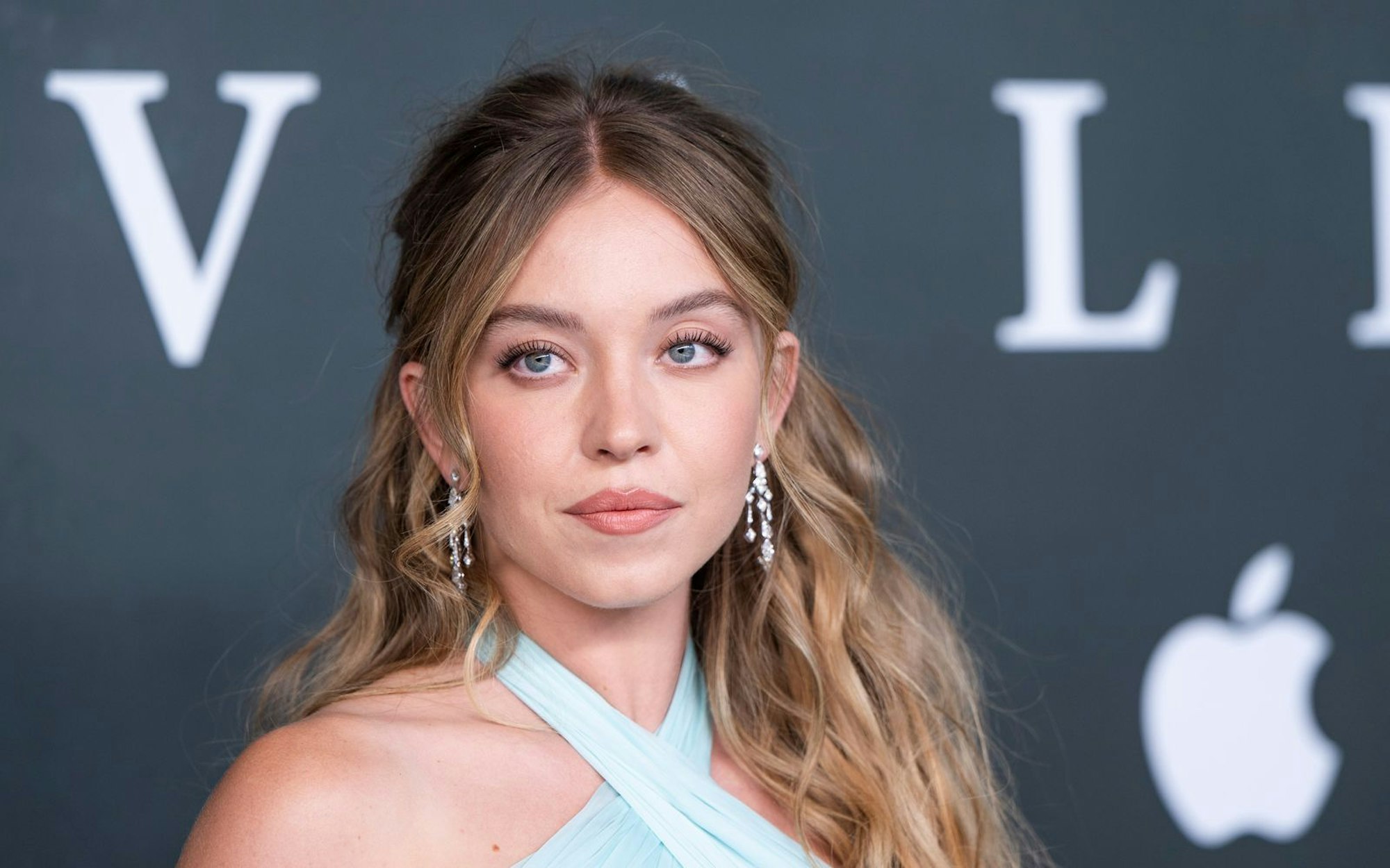 Eine Werbekampagne mit Sydney Sweeney schlägt derzeit hohe Wellen. (Bild: 2025 Getty Images/Stuart C. Wilson)