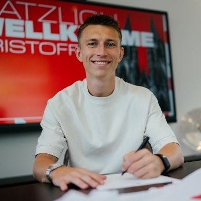 Kristoffer Lund bei einem Spiel des FC Palermo auf dem Platz.