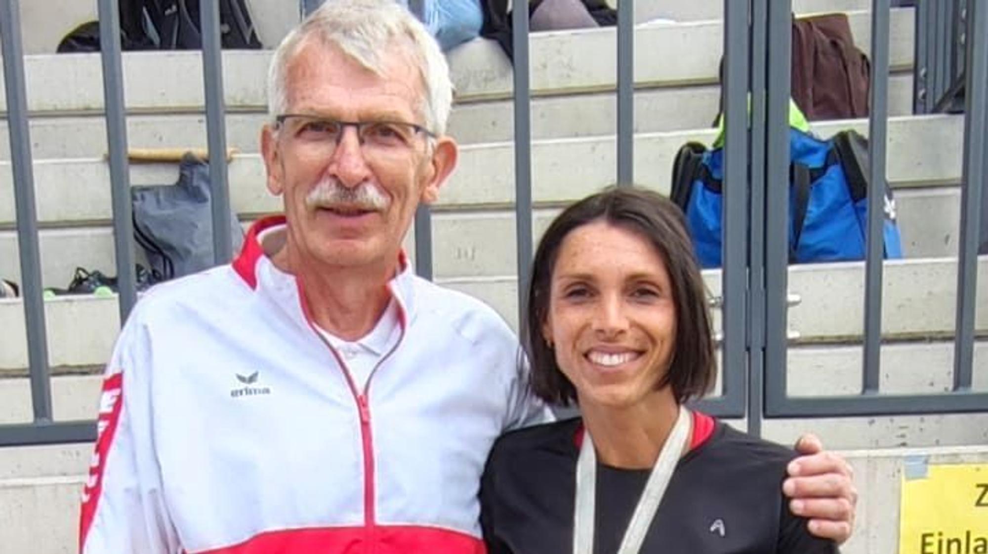 Die Athletin Kristina Marten mit ihrem Heimtrainer Hans-Werner Pütz.