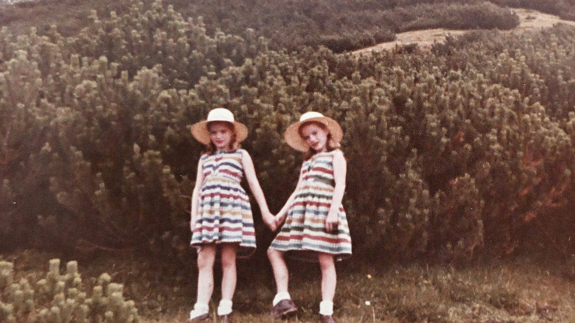 Auch im Urlaub in den Bergen gingen sie im Partnerlook.