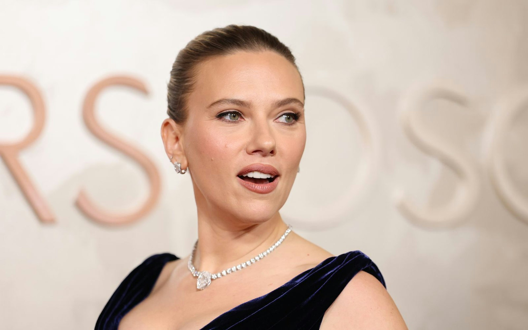 Ihre Stimme soll Wölfe verjagen: Scarlett Johansson. (Bild: 2025 Getty Images/Mike Coppola)