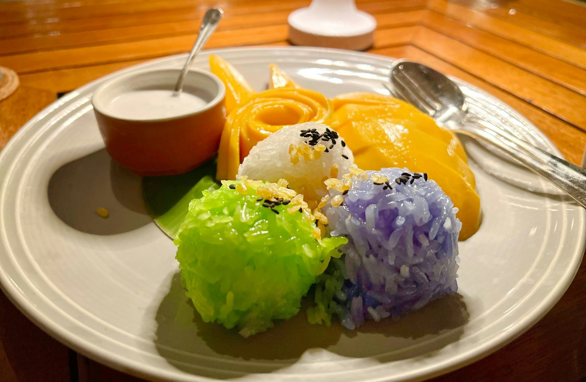 Mango Sticky Rice ist ein typisches Thai-Dessert.