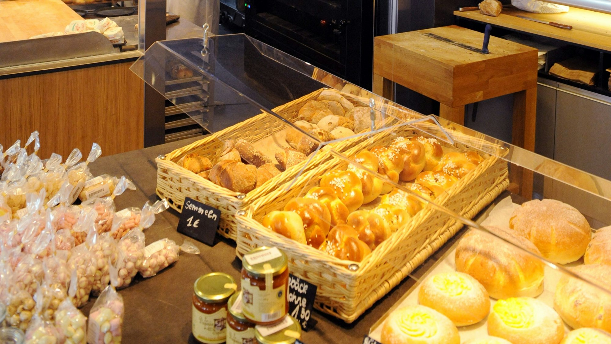 Brotladen bei Manufactum mit selbstgebackenem Gebäck. (Archivbild)