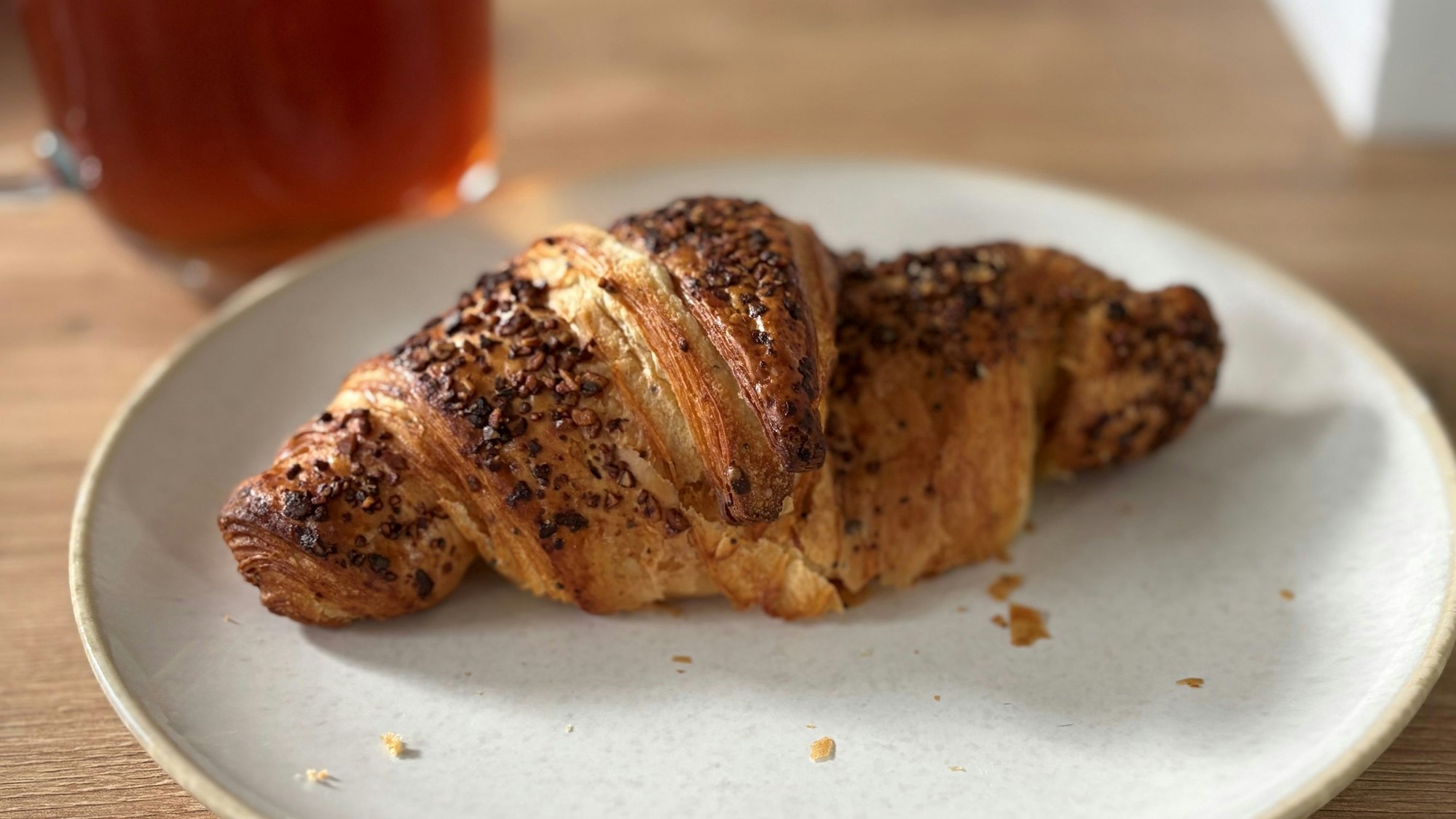 Ein Croissant von der Bäckerei Lippe im Kölner Süden.