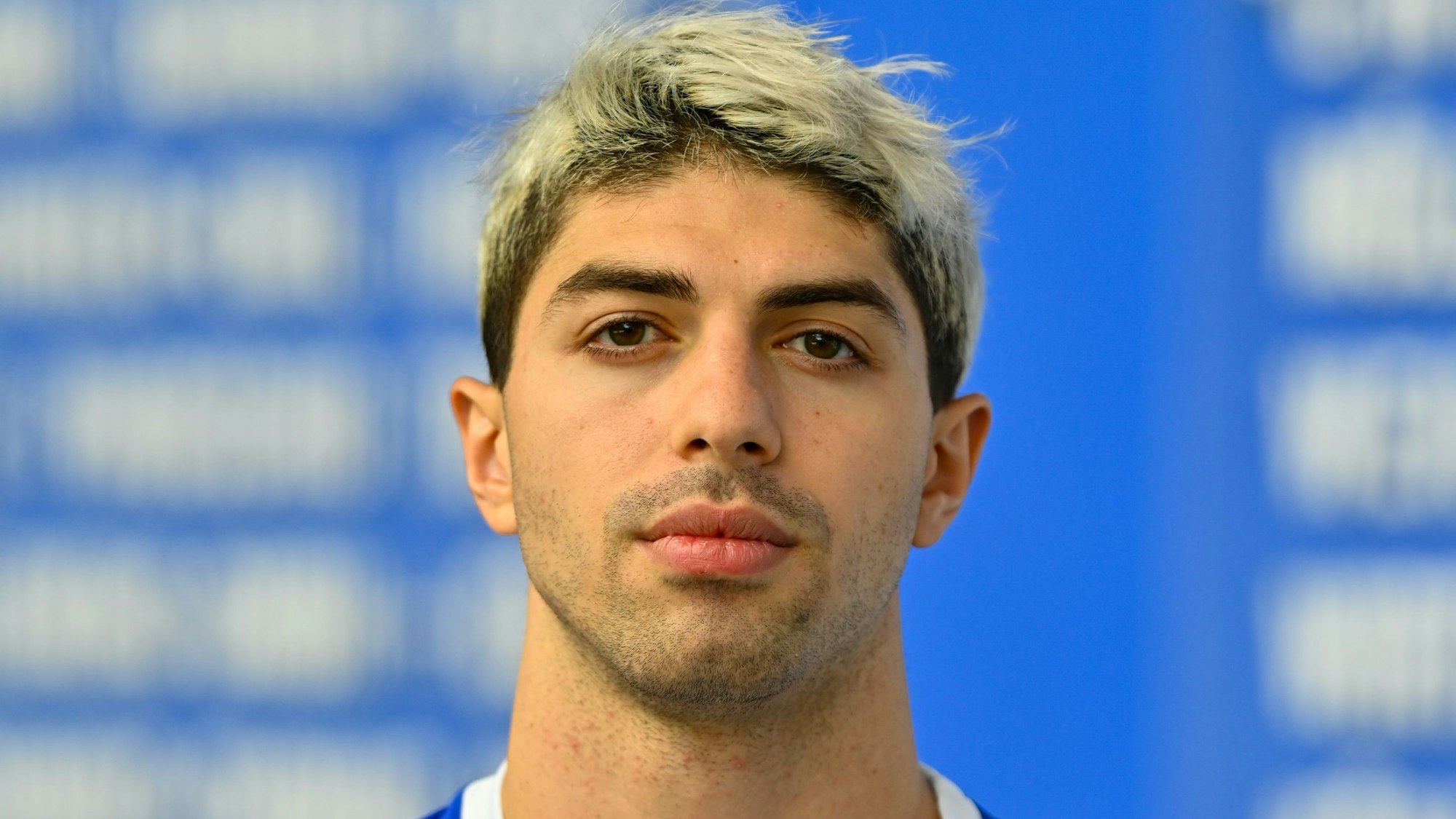 Rückraumspieler Giorgi Tskhovrebadze im Porträt.