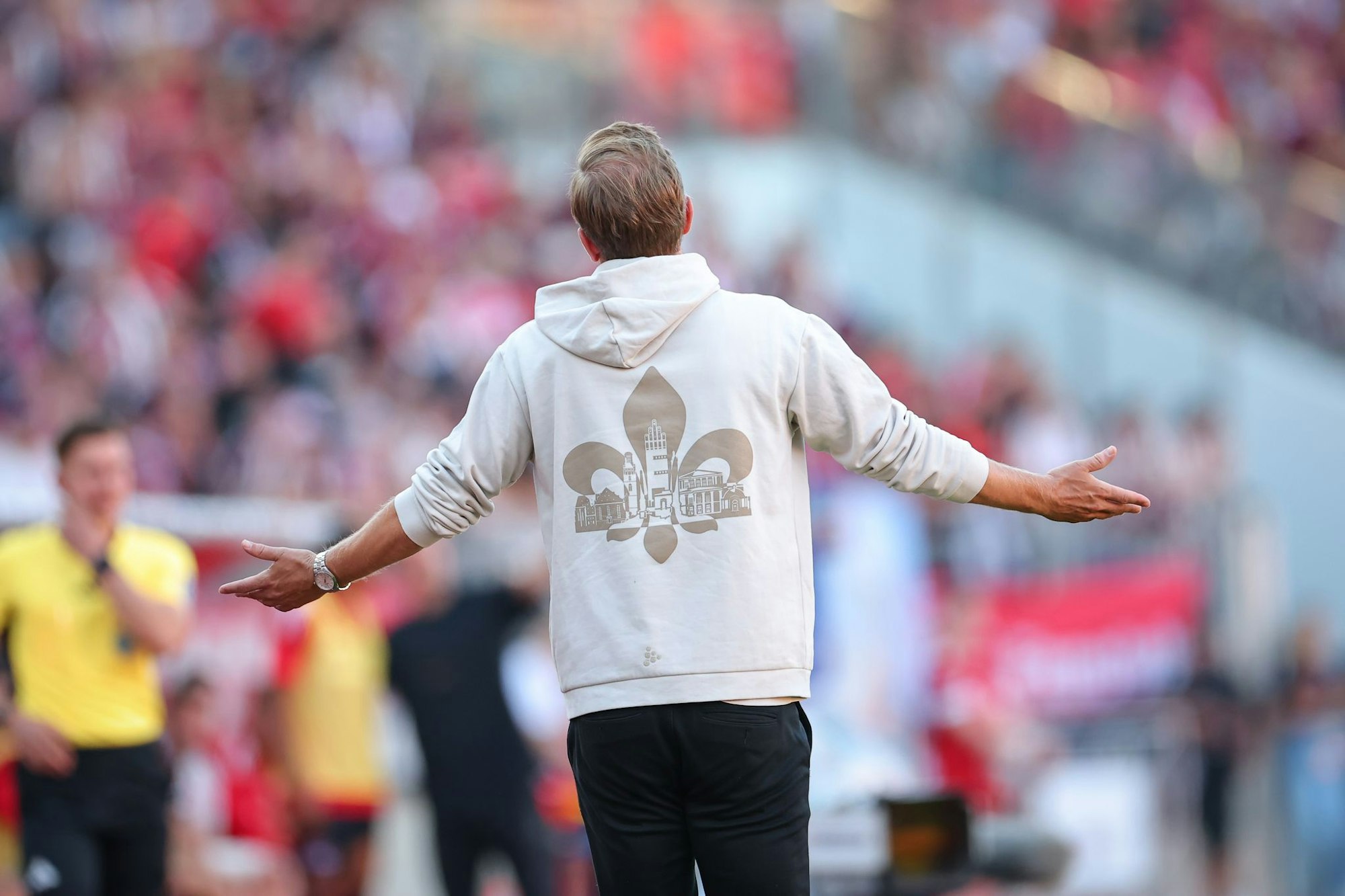 Haderte nach einer vergebenen Chance: Darmstadts Trainer Florian Kohfeldt.