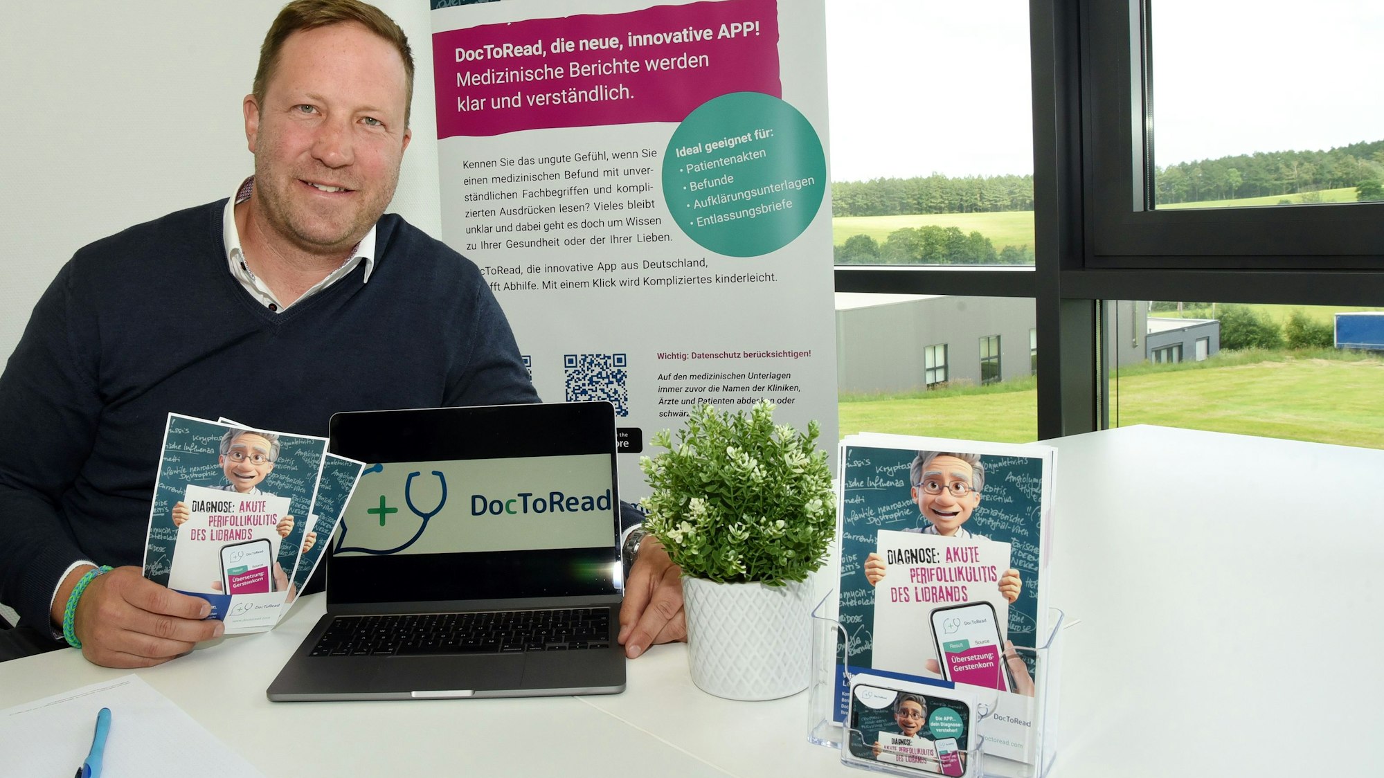 Bastian Hollmann aus der Ortschaft Müllenbach in Marienheide hat die „DocToRead“-App mit einer Berliner IT-Firma entwickelt. Jetzt ist sie für einen Preis nominiert.