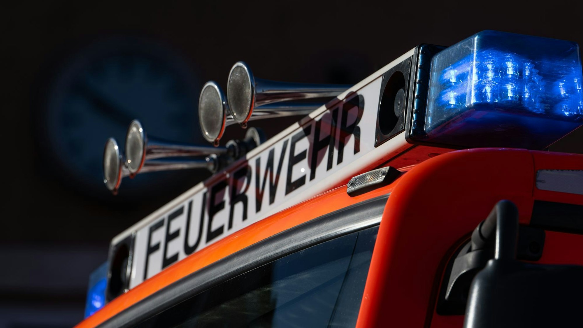Ein Feuerwehrfahrzeug. (Symbolbild)