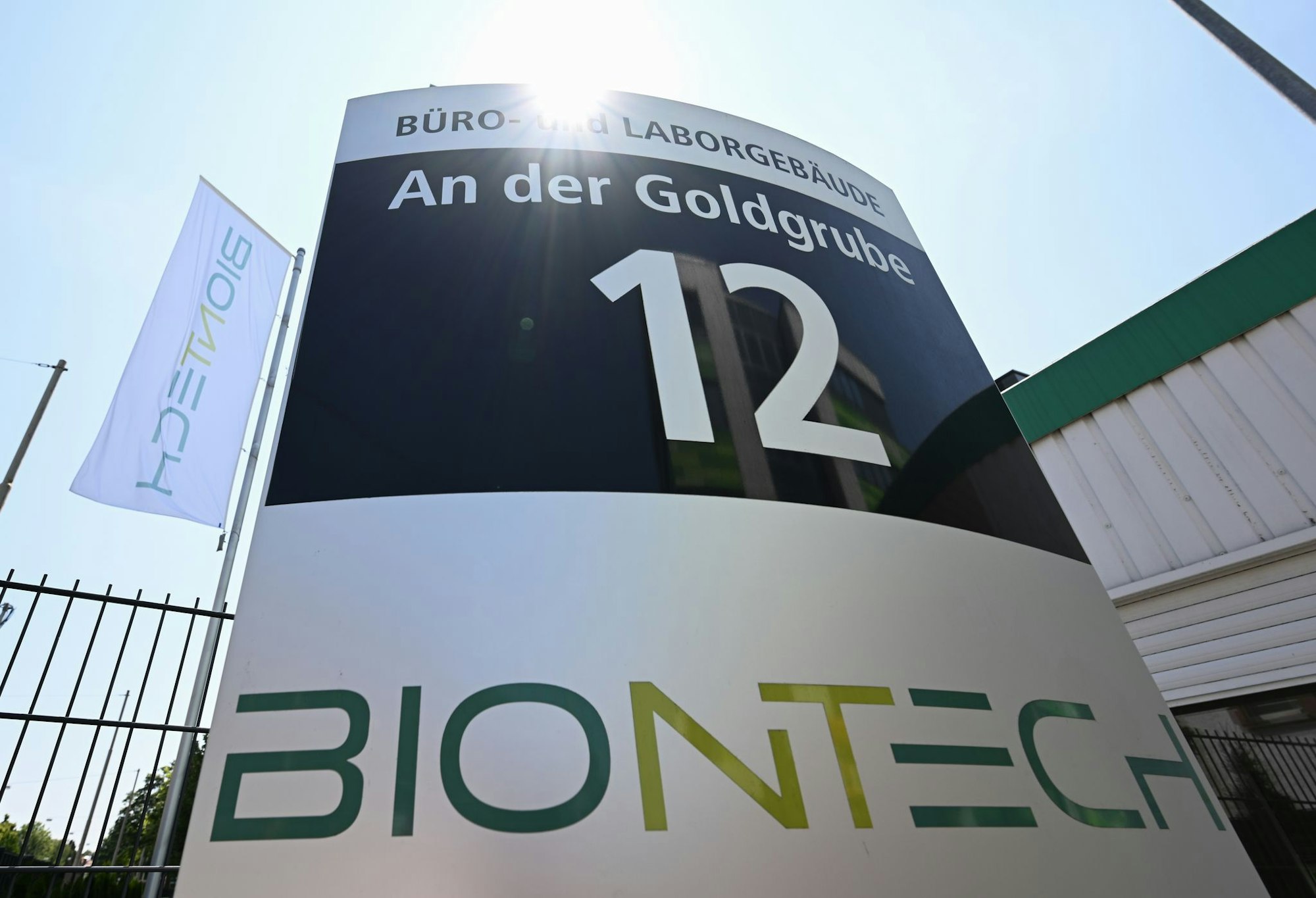 Biontech hat den Streit mit Übernahmekandidat Curevac um Patentrechte im Zusammenhang mit Covid-19-Impfstoff ad acta gelegt. (Archivfoto)