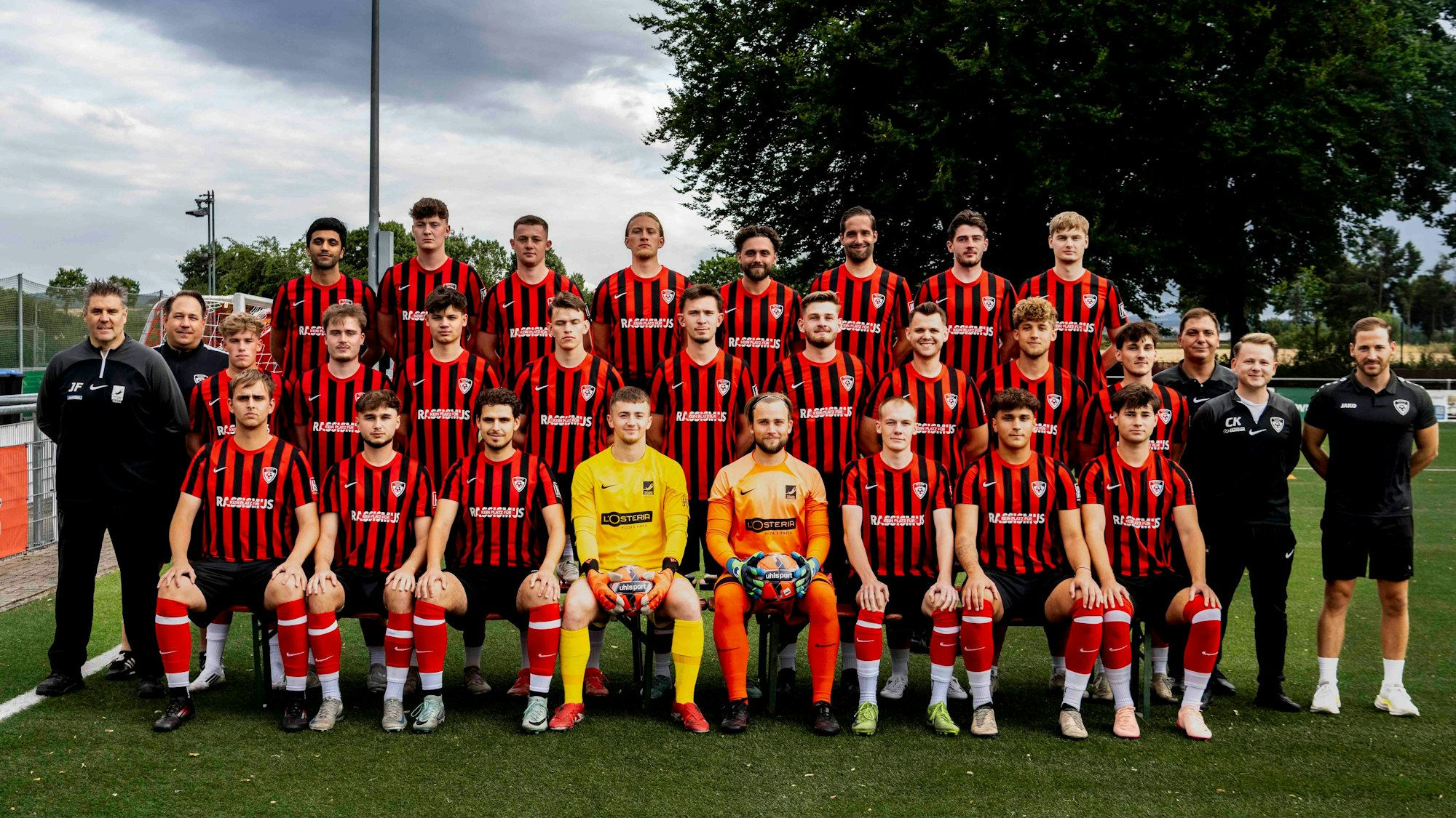 07.07.2025 Die JSG Erft Euskirchen ist in die Bezirksliga aufgestiegen. Mannschaftsfoto des Kreisliga A Aufsteigers zum Trainingsauftakt. Spowa, Sportlerwahl
