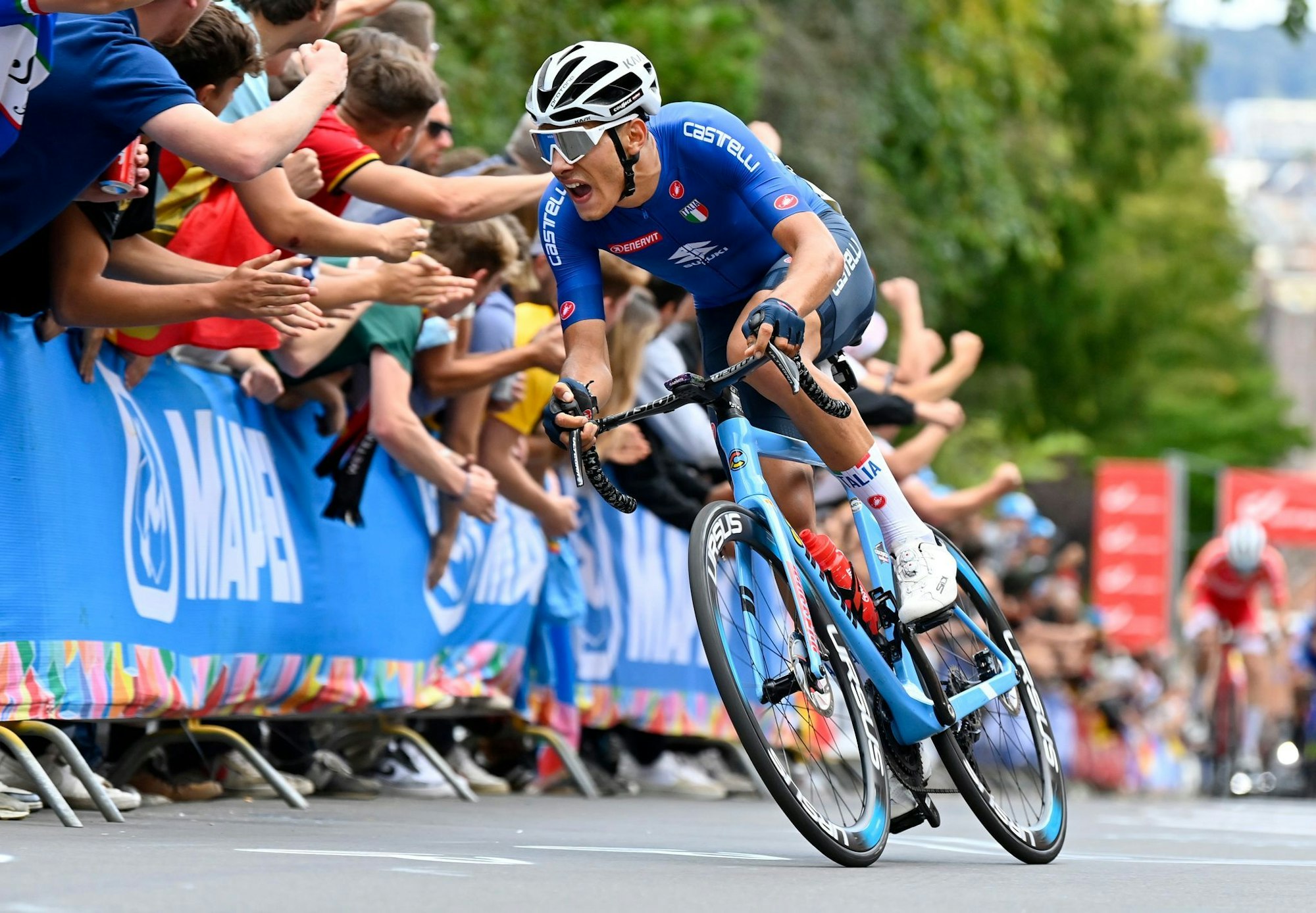 Der italienische Radprofi Filippo Baroncini wurde nach seinem Sturz bei der Polen-Rundfahrt in ein künstliches Koma versetzt.