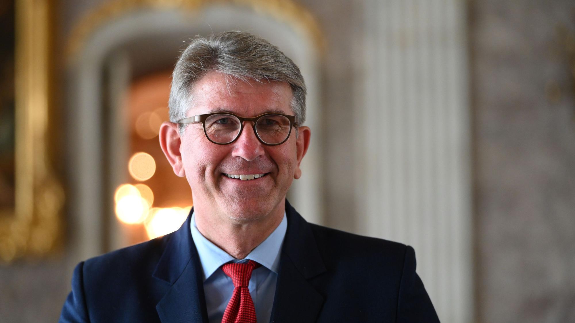 Wolfram Weimer (parteilos), Staatsminister für Kultur und Medien, während der Wiedereröffnung.