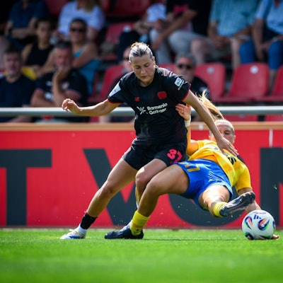 Carlotta Wamser im Leverkusener Testspiel gegen den KVC Westerlo aus Belgien