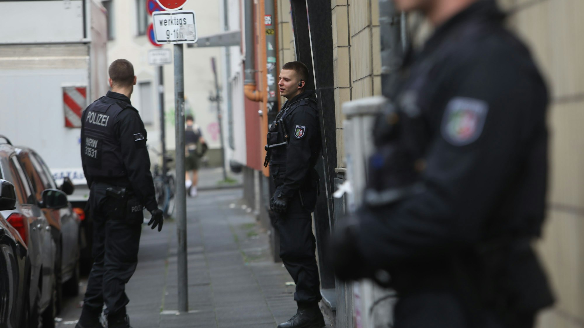 Am Donnerstag kontrollierte die Polizei erneut die Szene in Mülheim und Kioske in Kalk.