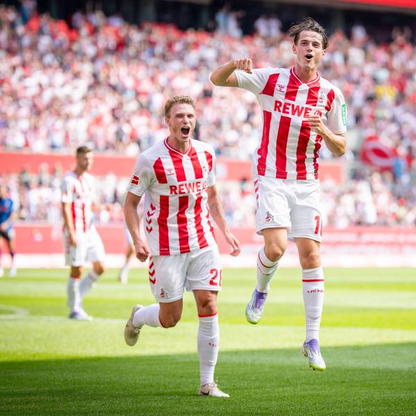 Testspiel 1. FC Köln - Atalanta Bergamo, 09.08.2025 Jakub Kamiski 1. FC Köln, 16 jubelt über seinen Treffer zum 2:0, links jubelt Sebastian Sebulonsen 1. FC Köln, 28 mit ihm Testspiel 1. FC Köln - Atalanta Bergamo am 09.08.2025 im Rheinenergie-Stadion in Koeln. DIE DFL-VORSCHRIFTEN VERBIETEN JEDE VERWENDUNG VON FOTOS ALS BILDSEQUENZEN UND/ODER QUASI-VIDEO. *** Test match 1 FC Köln Atalanta Bergamo, 09 08 2025 Jakub Kami ski 1 FC Köln, 16 celebrates his goal for 2 0, on the left Sebastian Sebulonsen 1 FC Köln, 28 cheers with him Test match 1 FC Köln Atalanta Bergamo on 09 08 2025 at the Rheinenergie Stadium in Cologne THE DFL REGULATIONS PROHIBIT ANY USE OF PHOTOS AS PICTURE SEQUENCES AND OR QUASI VIDEO Copyright: xBEAUTIFULxSPORTS/AxelxKohringx