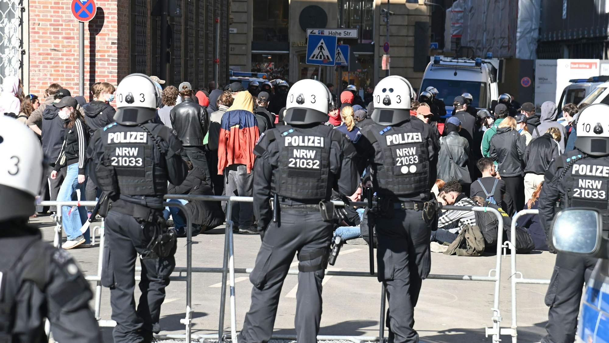 Die Polizei hat offenbar ein Protestcamp unter dem Motto „Rheinmetall entwaffnen“ verboten (Symbolbild).