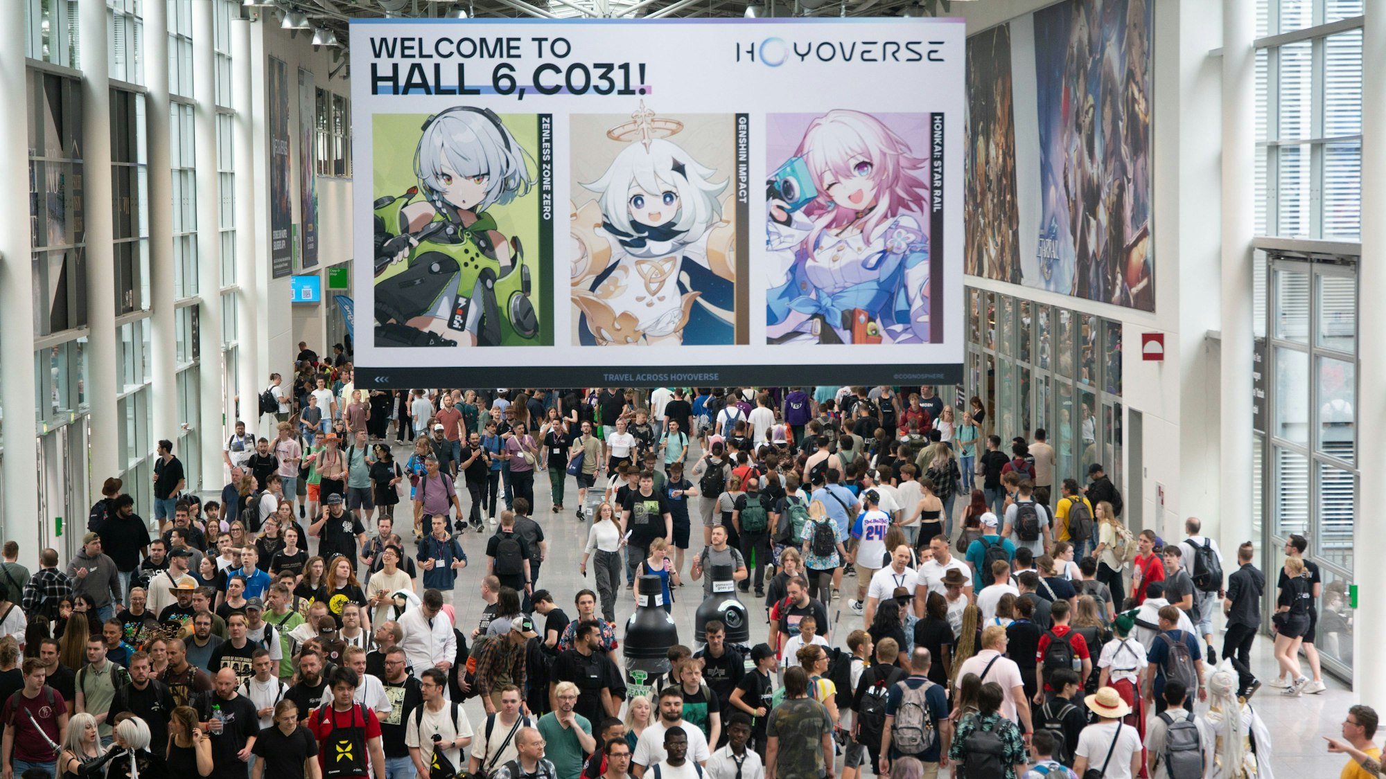 2024 lockte die Gamescom rund 335.000 Besucherinnen und Besucher in die Kölner Messehallen.