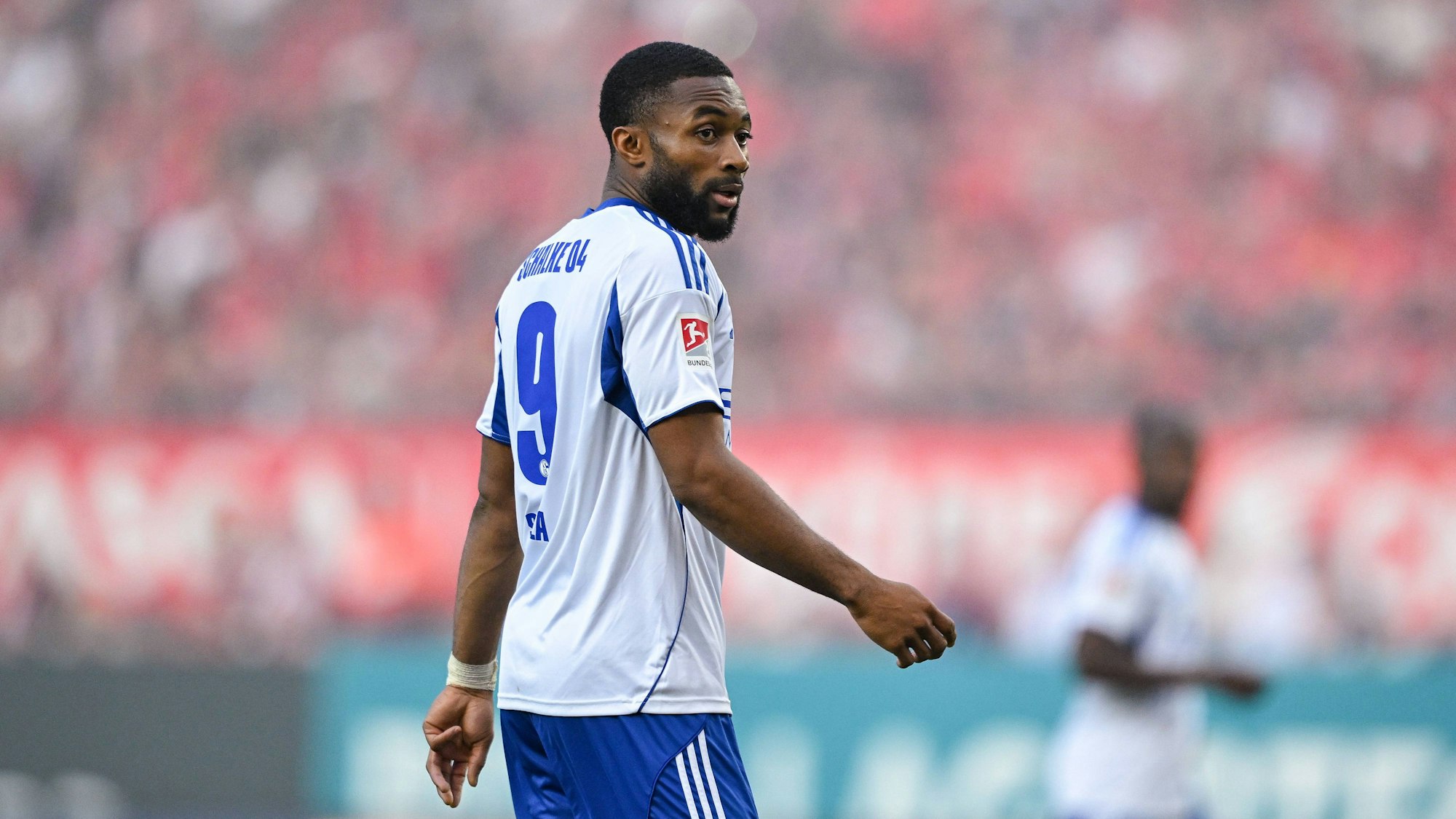 09.08.2025, Fussball, 2. Bundesliga, Saison 2025/2026, 2. Spieltag, 1. FC Kaiserslautern - FC Schalke 04, Moussa Sylla FC Schalke 04 xRHR-FOTO/YYx *** 09 08 2025, Football, 2 Bundesliga, Season 2025 2026, 2 Matchday, 1 FC Kaiserslautern FC Schalke 04, Moussa Sylla FC Schalke 04 xRHR PHOTO YYx Copyright: KROEGER/RHR-FOTOx RHR-FOTO/YY