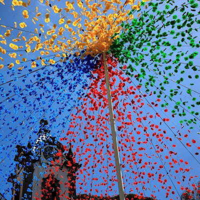 Bunte Girlanden wie hier auf Madeira sind einer der Leser-Wünsche für Köln.