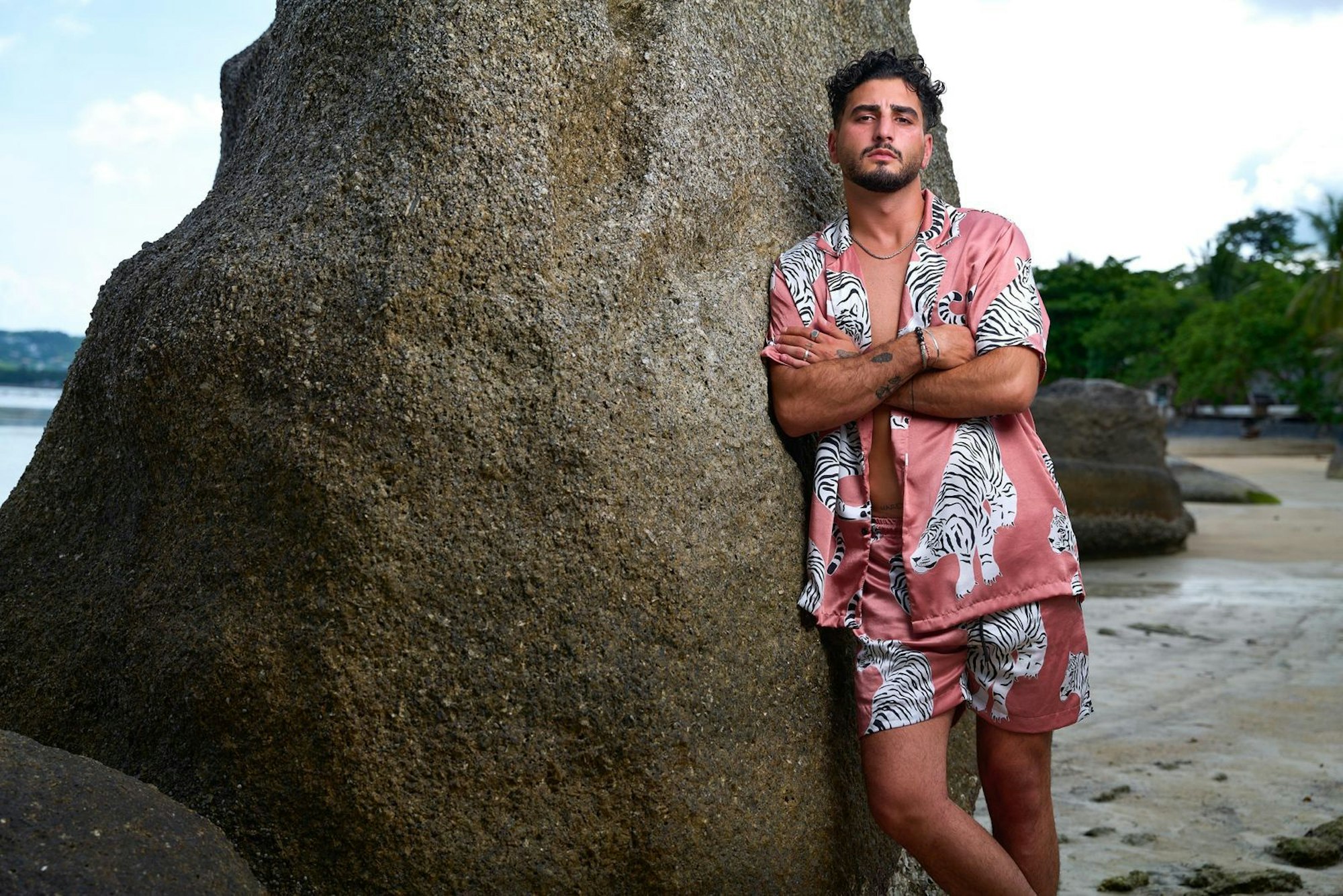 Kandidat Sidar berichtet von Problemen aufgrund seines Fußfetisches. (Bild: RTL / Frank Beer)